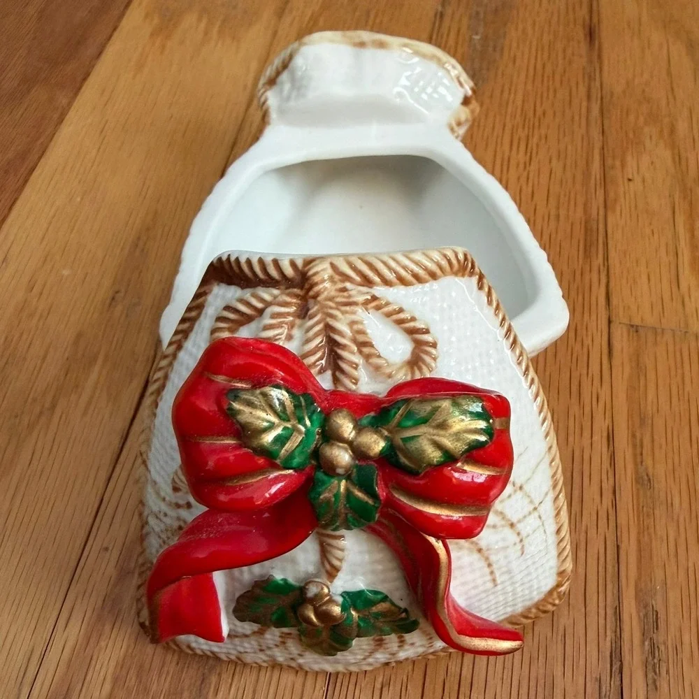 Handcrafted World Bazaar Christmas Holiday Decor‎ Trinket Candy Porcelain Dish